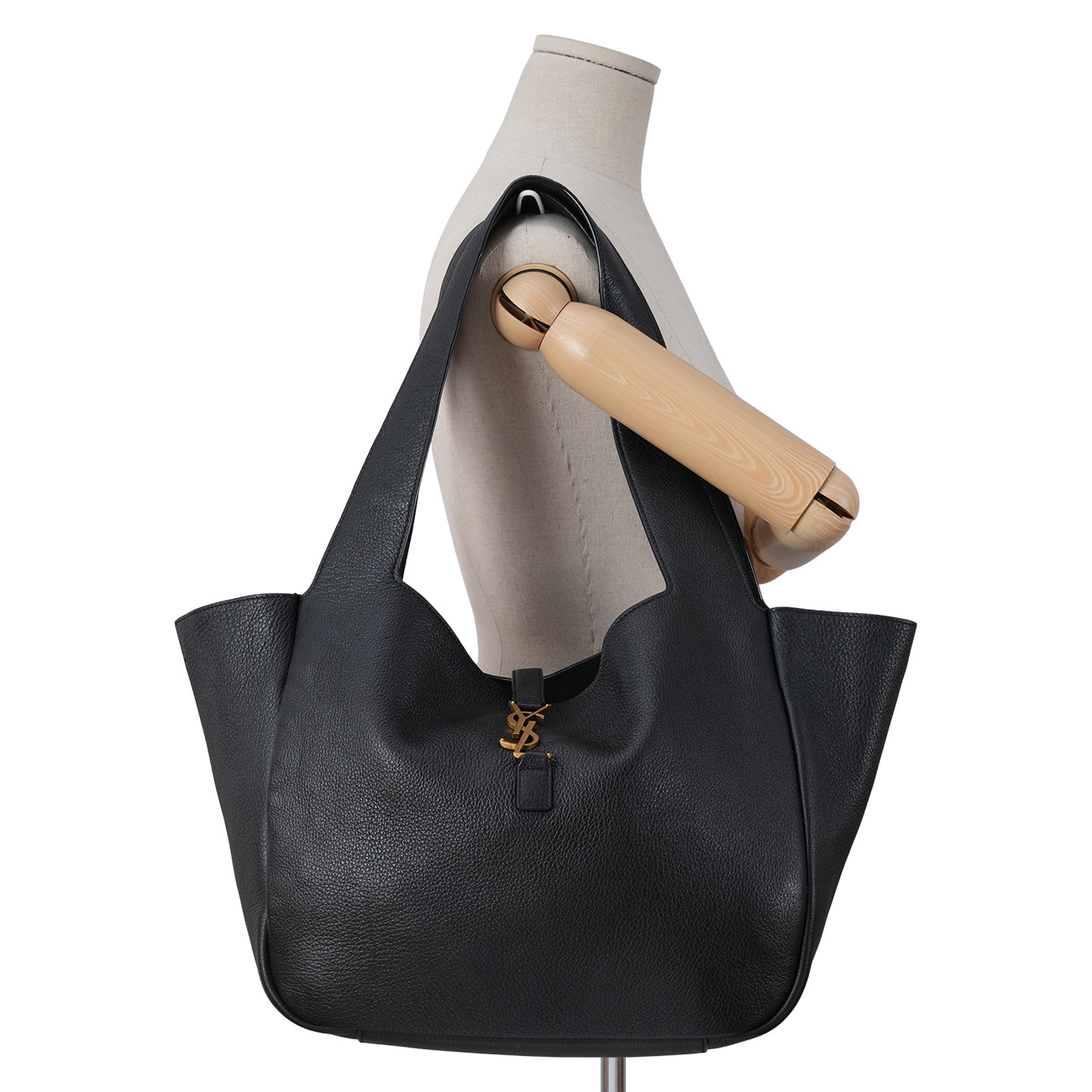 YVES SAINT LAURENT(USED)생로랑 763435 LE 5 A 7 베아백 블랙금장